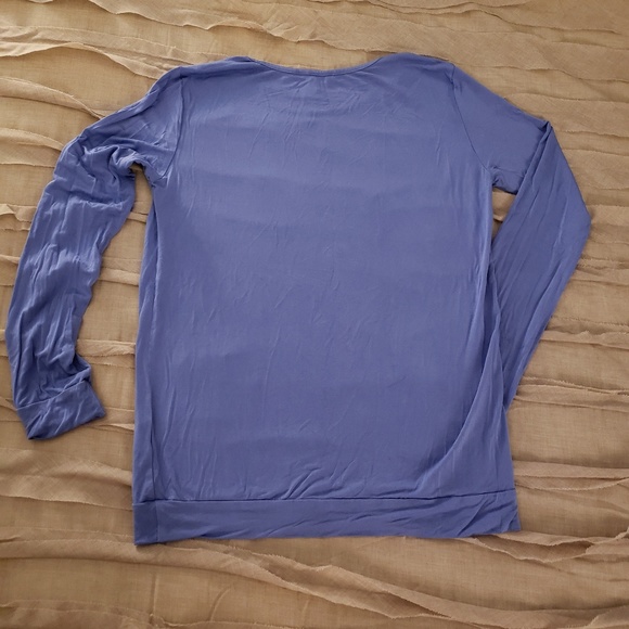 🌟EUC🌟 Oversized-Style Long Sleeve Top - Picture 3 of 5